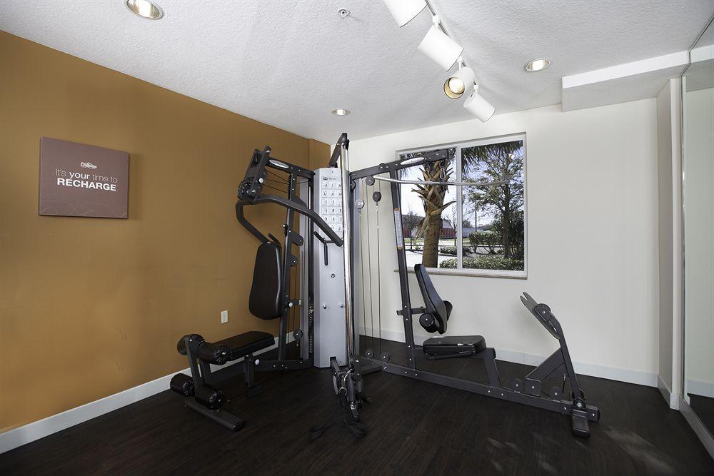 Comfort Tampa Airport North 3*