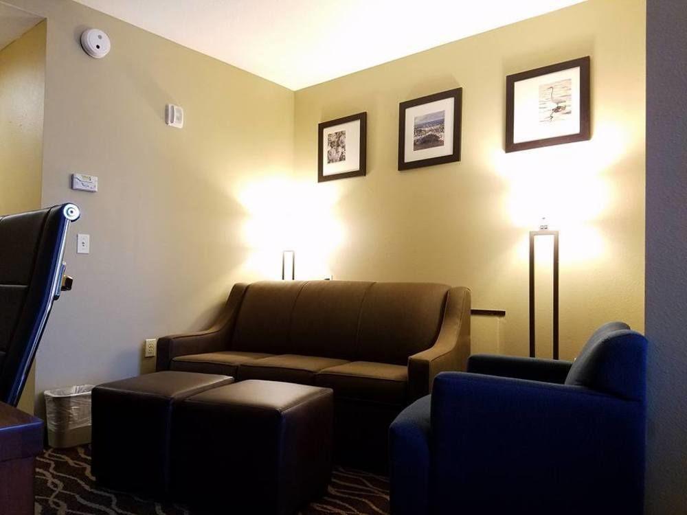 Hotel Comfort Tampa Airport North