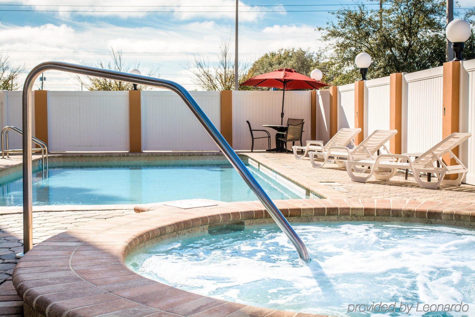 Hotel Comfort Tampa Airport North 3*